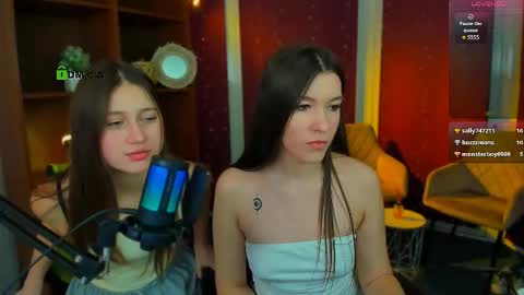 arianaa_cat online show from March 10, 1:48 pm