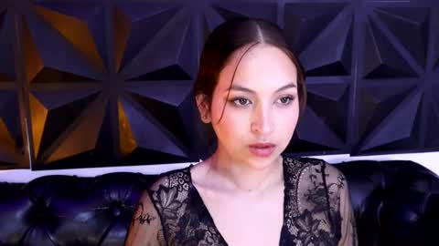   online show from October 9, 1:26 pm