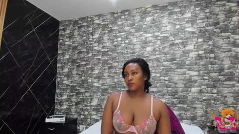 Snapshot of arianaablack chatting on March 5, 12:11 pm Ariana online show from March 5, 12:11 pm