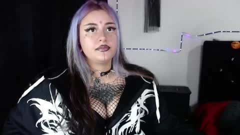 help me 100 hands up my OF is Free  online show from November 14, 9:59 pm