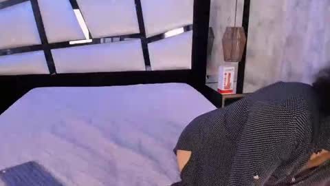 ariannarussell1 online show from September 23, 4:27 pm