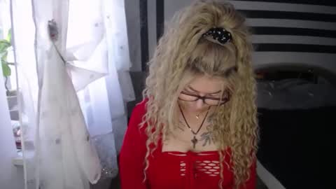 ArianeSexy online show from May 20, 5:04 am