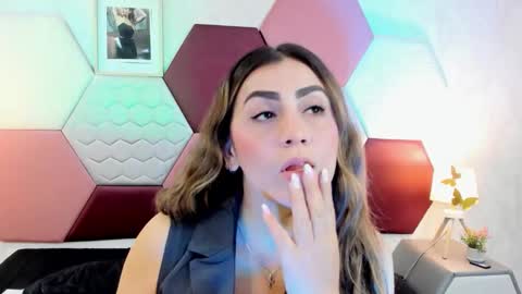 aria online show from April 29, 5:30 pm