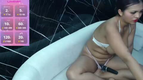 ariel_1_ online show from July 23, 2:03 pm