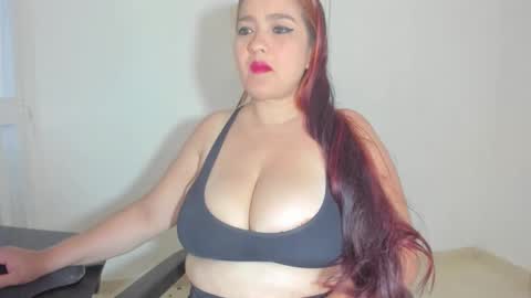 ariela_daltonn online show from February 13, 2:02 am