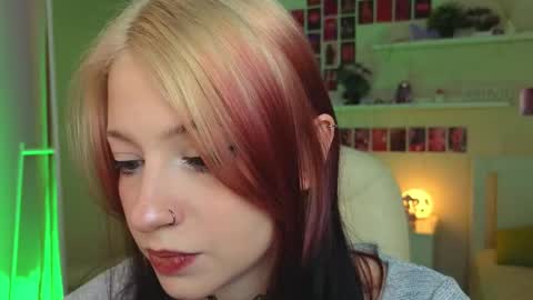 Snapshot of arielabradberry chatting on September 27, 2:57 pm Ariel online show from September 27, 2:57 pm