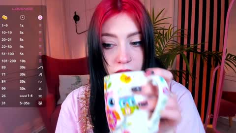 Snapshot of arielabradberry chatting on December 22, 10:38 am Ariel online show from December 22, 10:38 am
