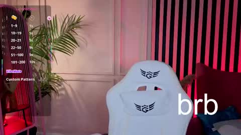 Snapshot of arielabradberry chatting on September 30, 4:01 pm Ariel online show from September 30, 4:01 pm