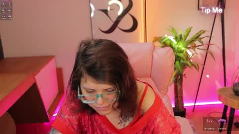 Ariell Mini online show from May 25, 5:50 am