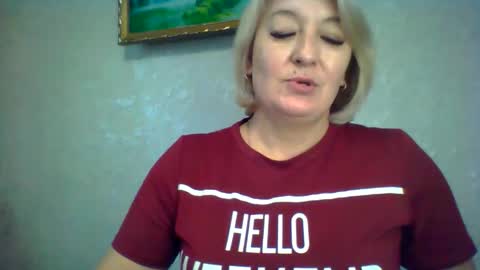 Snapshot of arielxloveresss chatting on October 23, 8:20 am ArielXLoveresss online show from October 23, 8:20 am