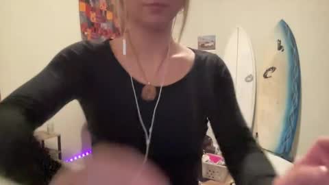 airskiii online show from February 10, 7:15 am