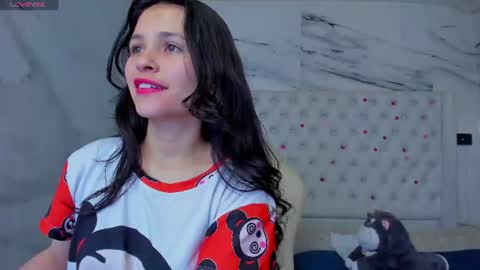 arisha_lee2 online show from June 14, 7:31 am