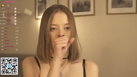 Nina online show from December 12, 4:10 pm