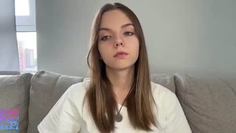 Lisa online show from July 25, 1:18 pm