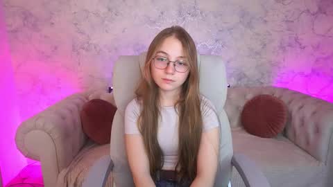 arrinawair online show from November 28, 10:07 am