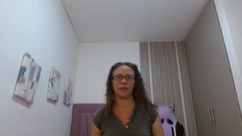 Snapshot of artemiza_love_ chatting on February 2, 12:24 pm artemiza online show from February 2, 12:24 pm