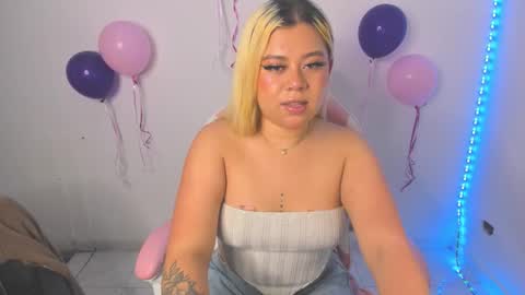 Val online show from November 30, 1:10 am