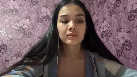 Amina online show from March 2, 6:14 pm