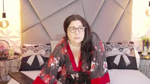 Aryana online show from February 12, 7:10 am