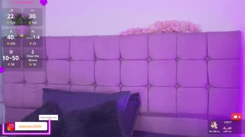 arycooper_ online show from March 27, 11:44 am