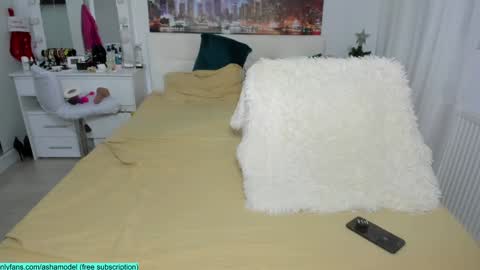 ashamodel online show from December 4, 8:01 am