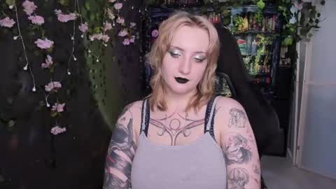 AshleyAshe  online show from July 3, 4:35 pm