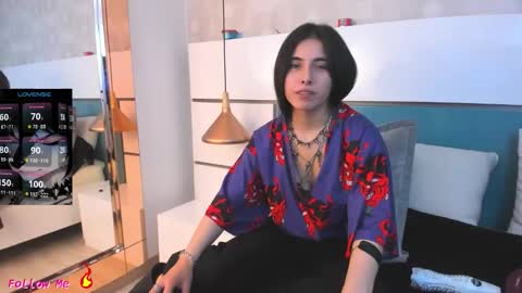 Ashkoreh online show from February 2, 6:29 pm