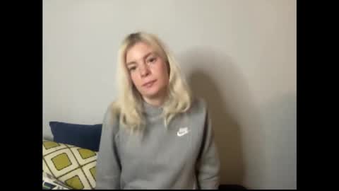 Ashlee online show from January 12, 3:45 am