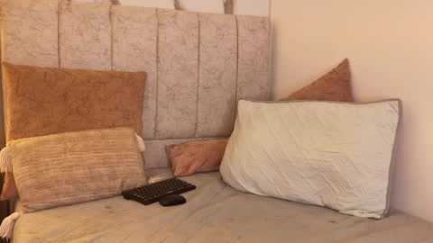 Camila online show from March 31, 8:42 pm