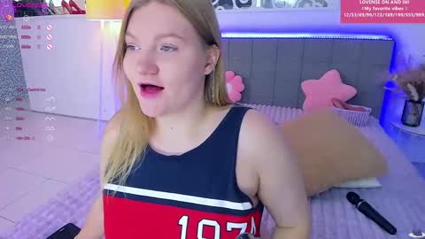 AshleyJonse online show from November 13, 7:07 am