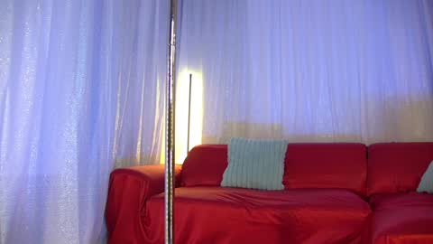 Ashley online show from February 1, 9:40 pm