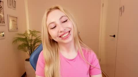 Victoria  online show from May 31, 2:17 am