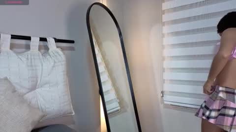 ashly_jones_ online show from March 10, 4:05 am