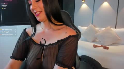 A S H L Y online show from November 22, 1:03 pm