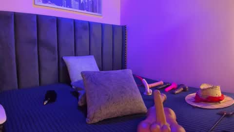 ashlye_miller_ online show from January 14, 4:28 am