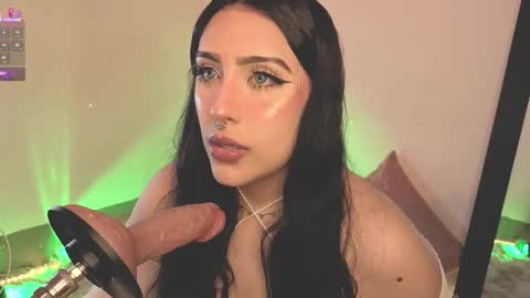 Ash  online show from November 24, 8:00 pm