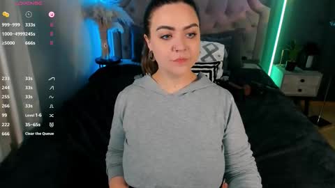 Your girlfriend online show from October 6, 11:09 pm