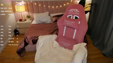 Your girlfriend online show from October 1, 12:26 am