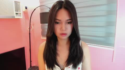 Cecily online show from April 21, 8:32 am