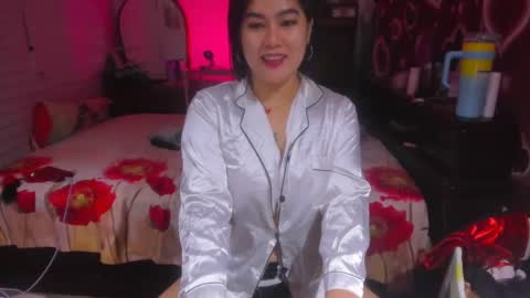 diane online show from December 14, 7:18 am