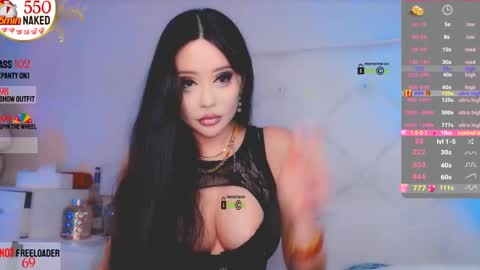 Snapshot of asian_gf chatting on February 20, 6:39 am usually start stream about 10 pm PST 1 am EST online show from February 20, 6:39 am