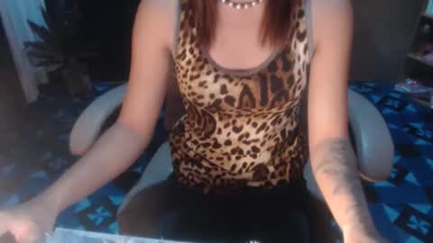 sweet thresia online show from March 29, 11:15 pm