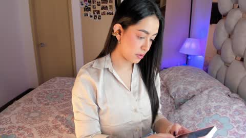 Snapshot of asshley__ chatting on December 27, 2:25 am Ashley online show from December 27, 2:25 am