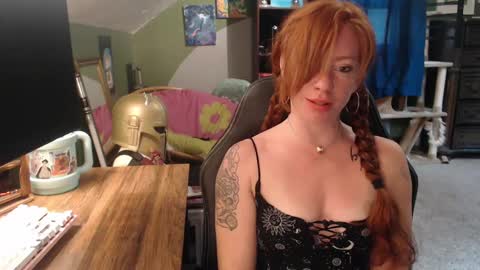 AstraeaSiren online show from September 22, 5:55 pm