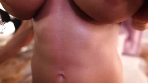 astridvexxx online show from June 19, 9:24 am