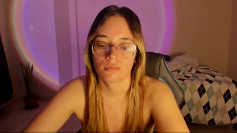 atenas online show from November 22, 9:45 am