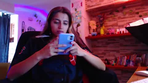 Atenea online show from March 3, 1:37 pm