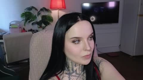 online every day between 10am-23pm online show from June 7, 4:52 am