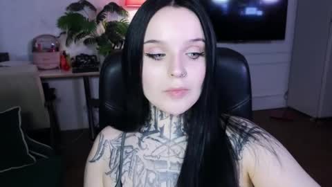 online every day between 10am-23pm online show from June 4, 2:43 pm