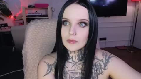 online every day between 10am-23pm online show from June 19, 9:24 am